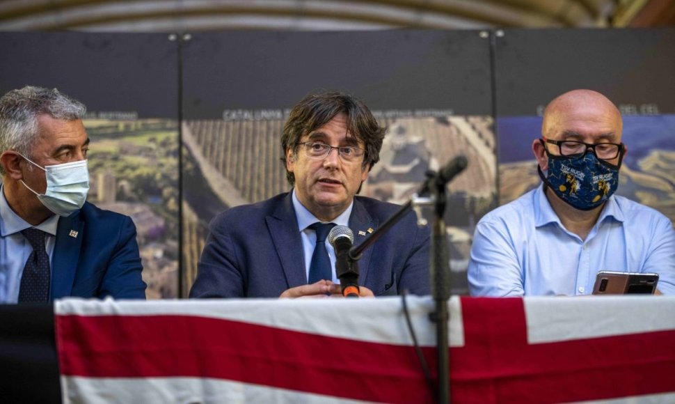 Carlesas Puigdemont'as