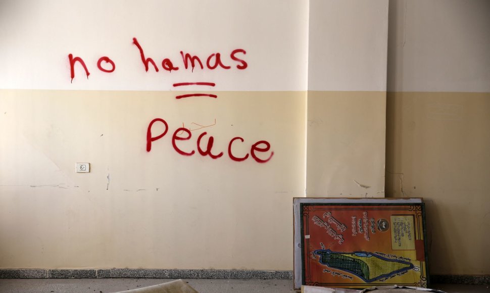 Islamistų grupuotę „Hamas“ smerkiantis grafitis Gazos ruože