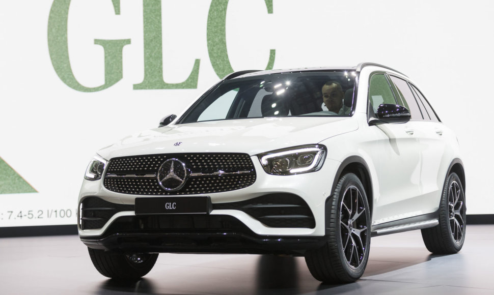 Naujasis „Mercedes-Benz GLC"