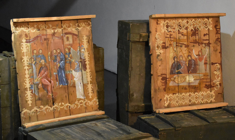 Paroda „Ikonos ant šovinių dėžių“ Kauno IX forto muziejuje