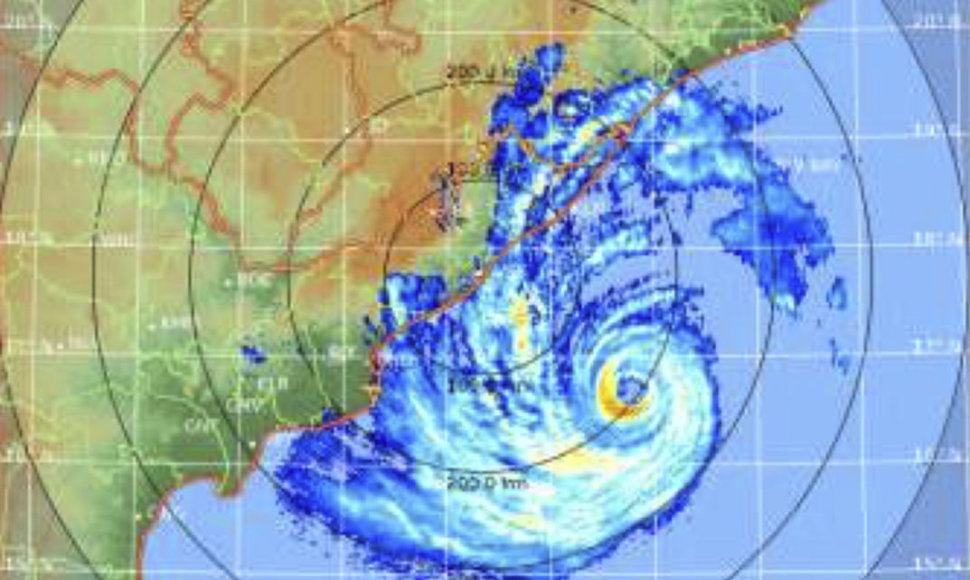 Indijos meteorologijos tarnybos išplatintas palydovinis ciklono Fani vaizdas