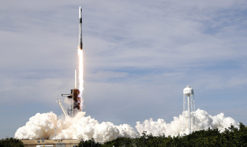 Raketos „Falcon 9“ startas