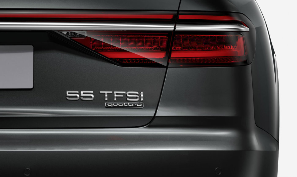 „Audi A8 55 TFSI“