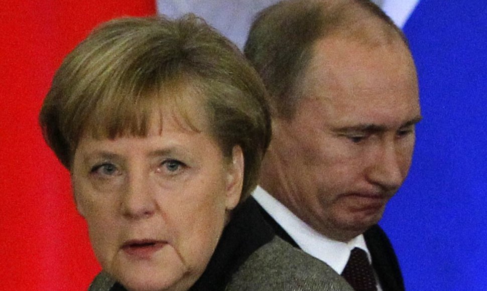 Angela Merkel ir Valdimiras Putinas