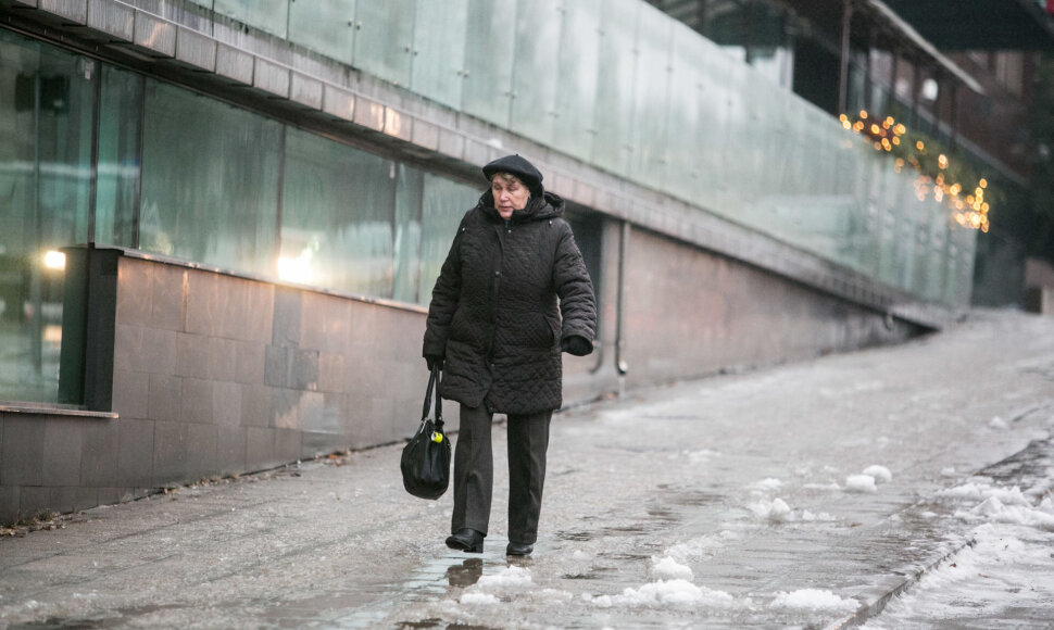 Vilniuje ketvirtadienio rytą labai slidu