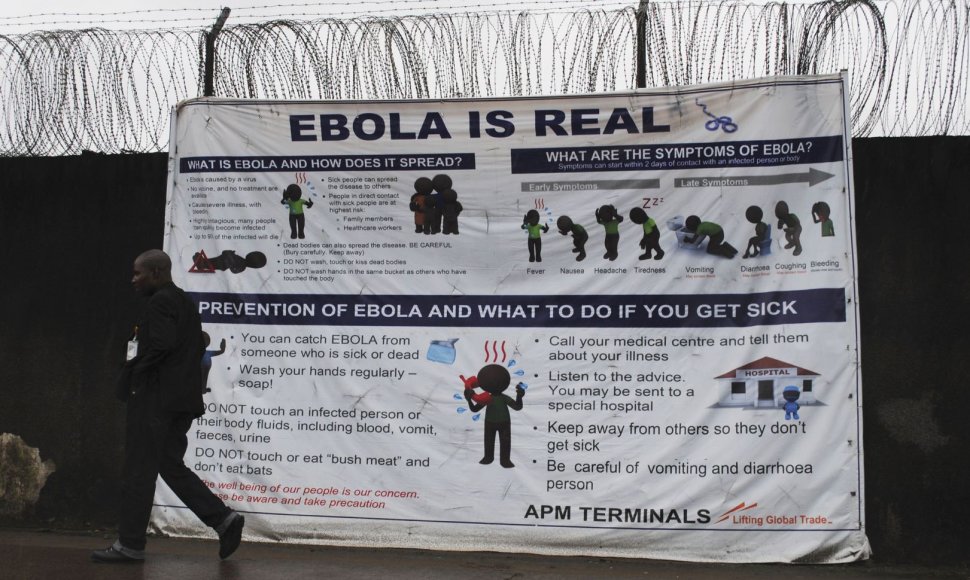 Apie Ebolos viruso grėsmę perspėjantis plakatas Liberijoje