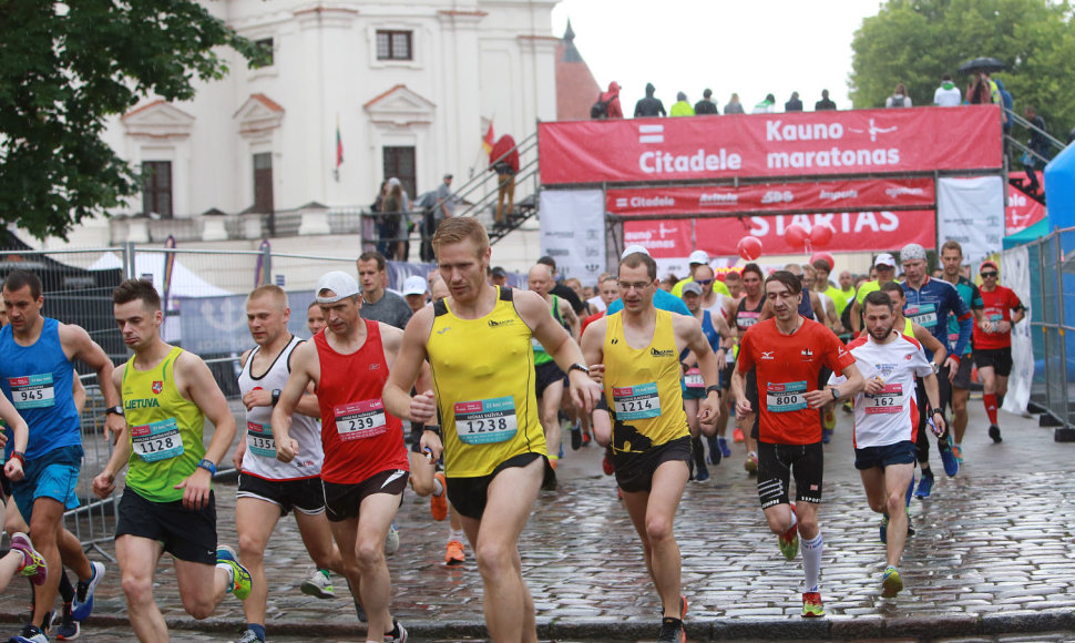 Kaune startavo bėgimas „Citadele Kauno maratonas“  