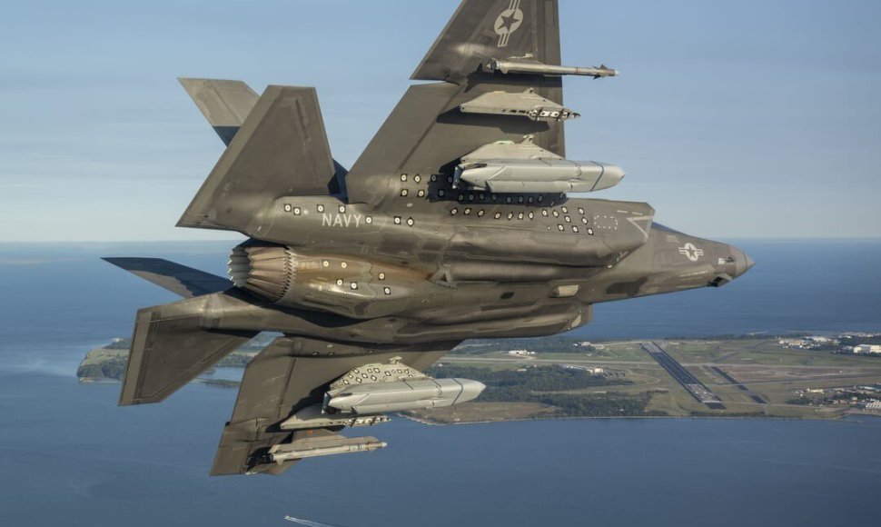 Penktosios kartos naikintuvas F-35