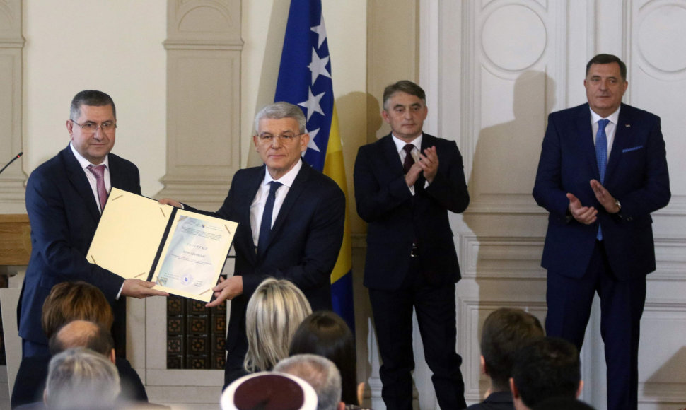 Bosnijoje prisaikdinti trys naujai išrinkto Prezidiumo nariai