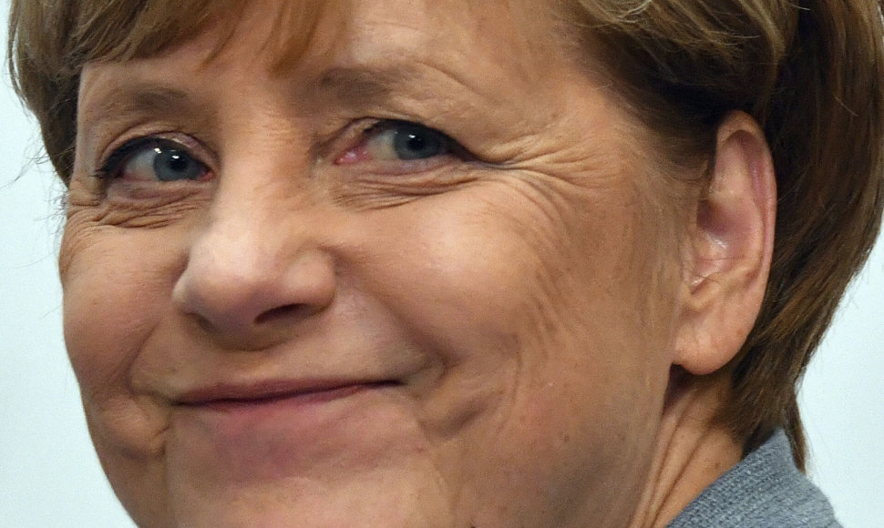 Angela Merkel lieka Vokietijos kanclere