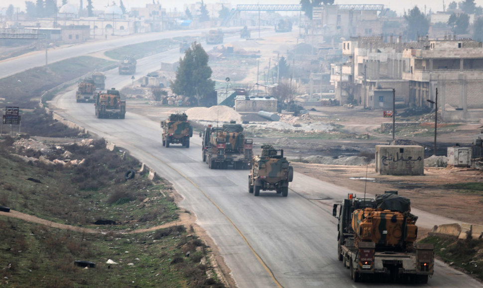 Turkijos kariuomenės vilkstinė Sirijoje