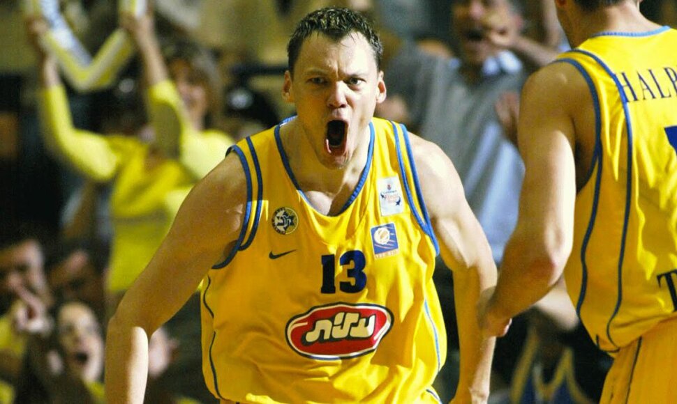 Šarūnas Jasikevičius su „Maccabi“ marškinėliais