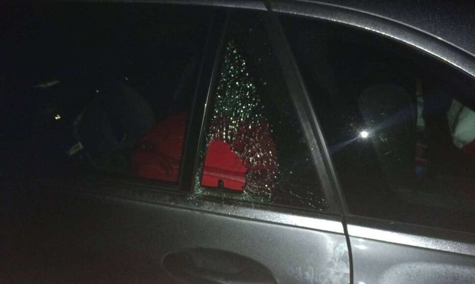 Lenkijoje du Lietuvos piliečiai plė&scaron;ė automobilius