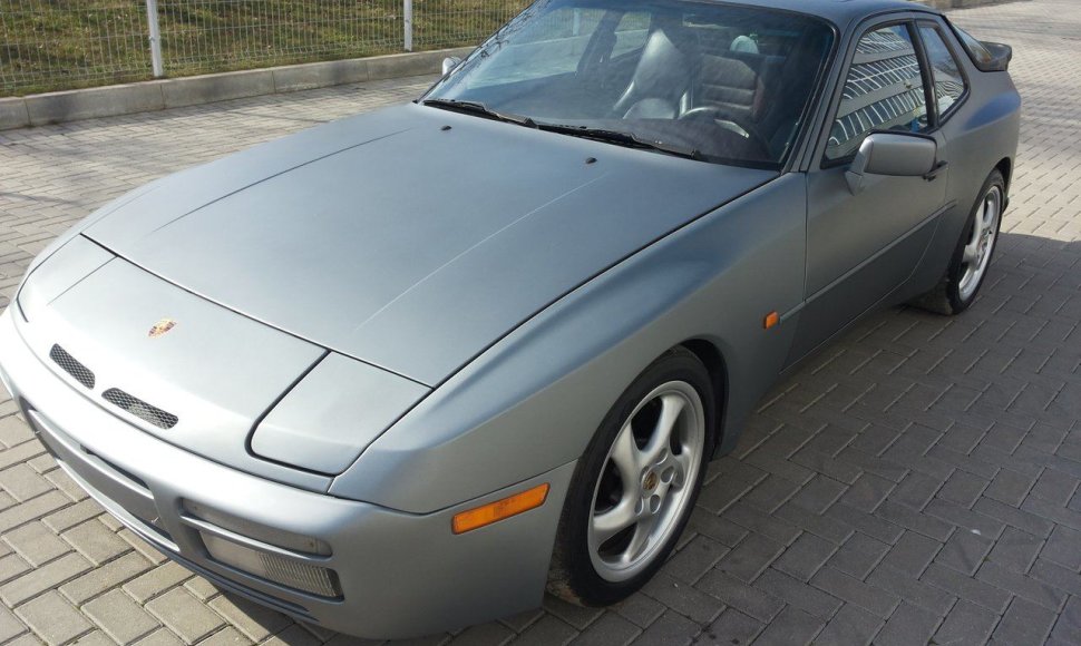 Porsche 944 Turbo