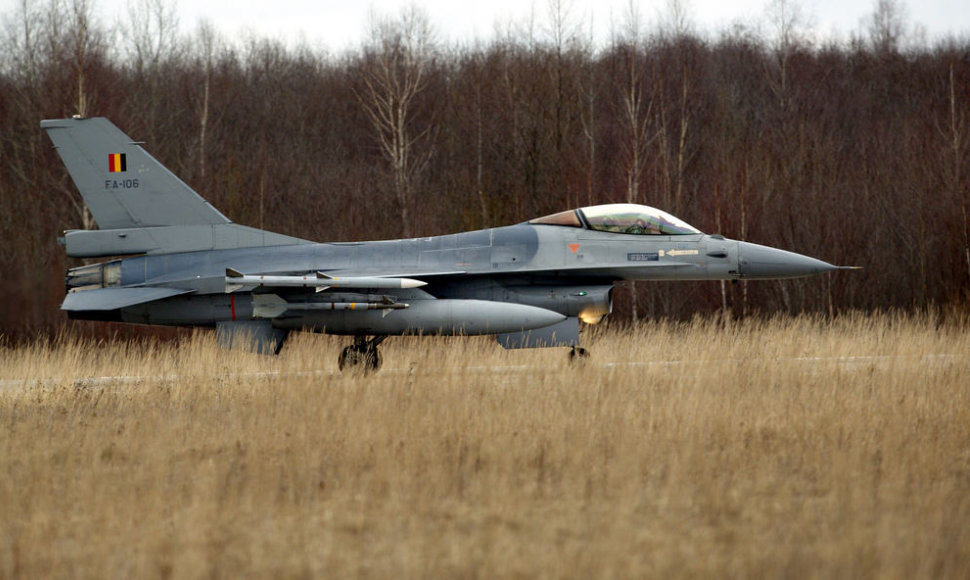 Belgijos naikintuvas F-16