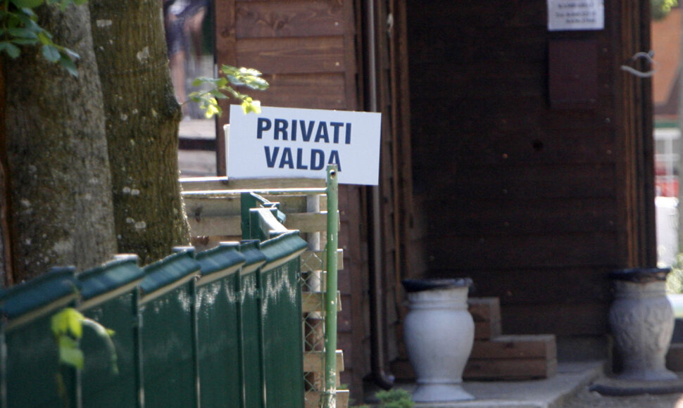 Privati valda