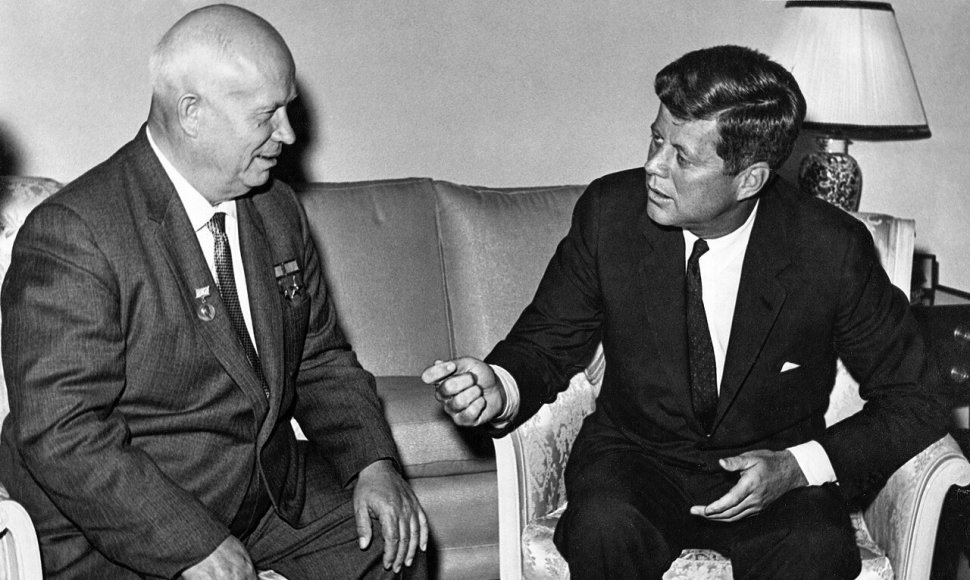 SSRS ir JAV lyderių Nikitos Chruščiovo ir Johno F.Kennedy susitikimas Vienoje. 1961 m. birželis