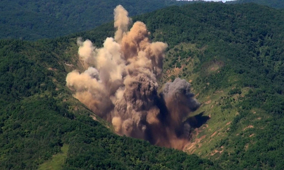 Pietų Korėja susprogdino daugiafunkcines bombas MK-84