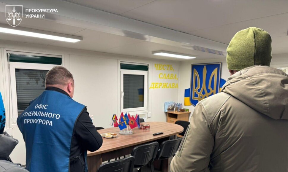 Dėl korupcijos sulaikyti Ukrainos oro pajėgų logistikos vadas pulkininkas Andrijus Ukrainecas ir SBU skyriaus Žytomyro srityje vir&scaron;ininkas pulkininkas Volodymyras Kompaničenka