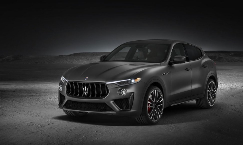 Niujorke „Maserati“ pristatė galingiausią „Levante“ versiją