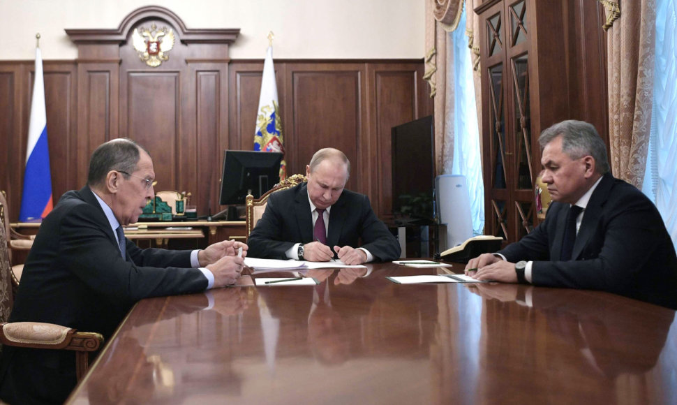 Sergejus Lavrovas, Vladimiras Putinas ir Sergejus Šoigu