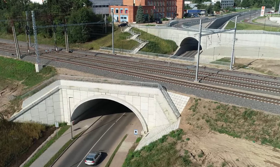 Kaune ties Ugniakuro gatve baigtas statyti požeminis tunelis