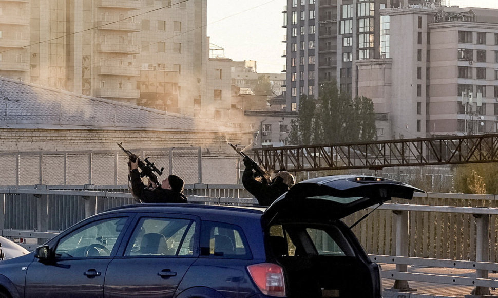 Kyjivo policija taikosi į dronus virš sostinės
