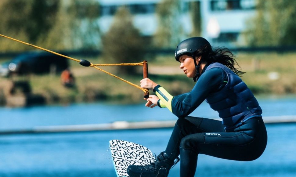 Agnė Šimanskytė sako, kad Lietuvos vandenlenčių parkus ir varžybas yra įvertinę pasaulinio garso šios sporto šakos gerbėjai. 