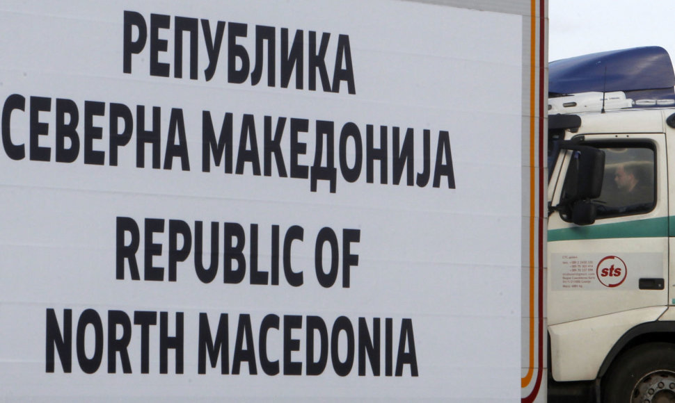Makedonija oficialiai virto Šiaurės Makedonija