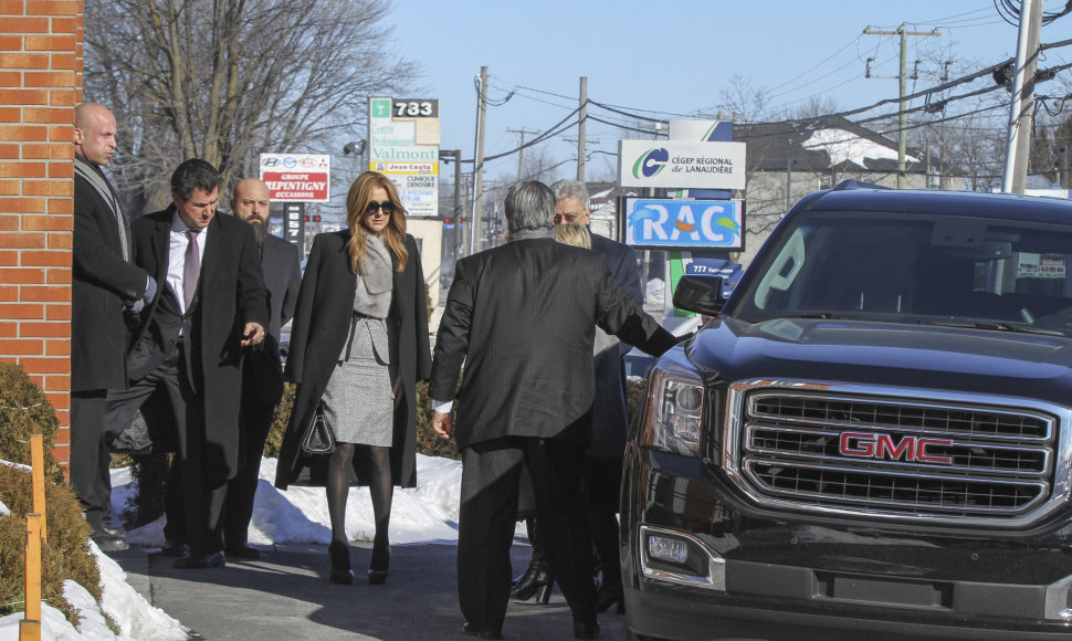 Celine Dion brolio Danielio laidotuvėse