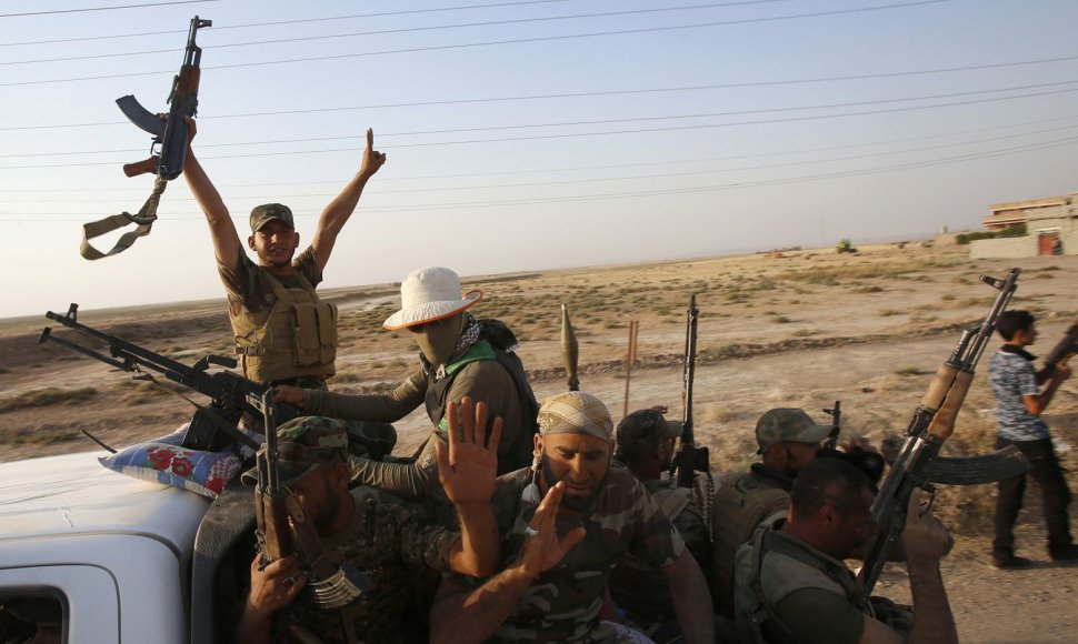Irako šiitų pajėgos švenčia pergalę prieš IS