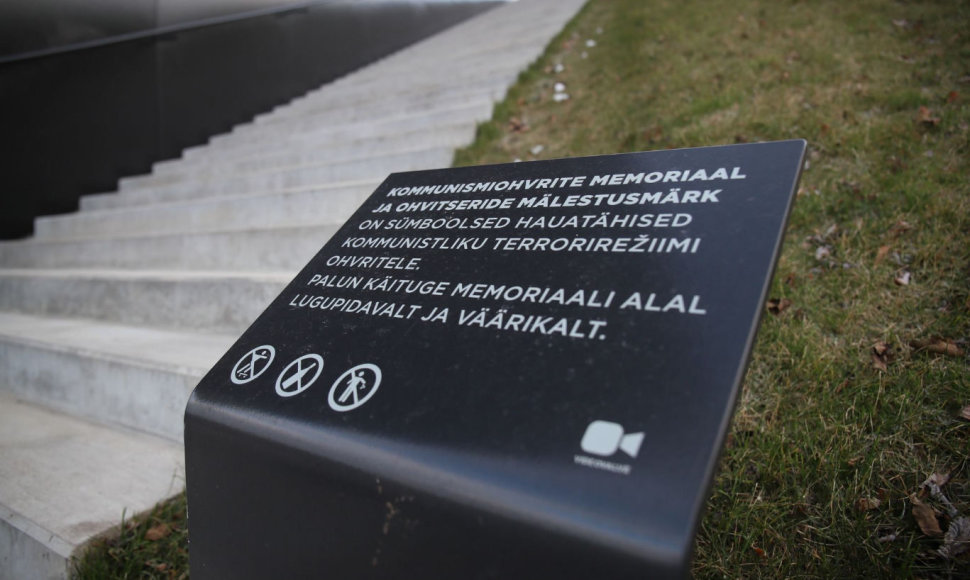 Estijoje vandalai nuniokojo paminklą stalinizmo aukoms