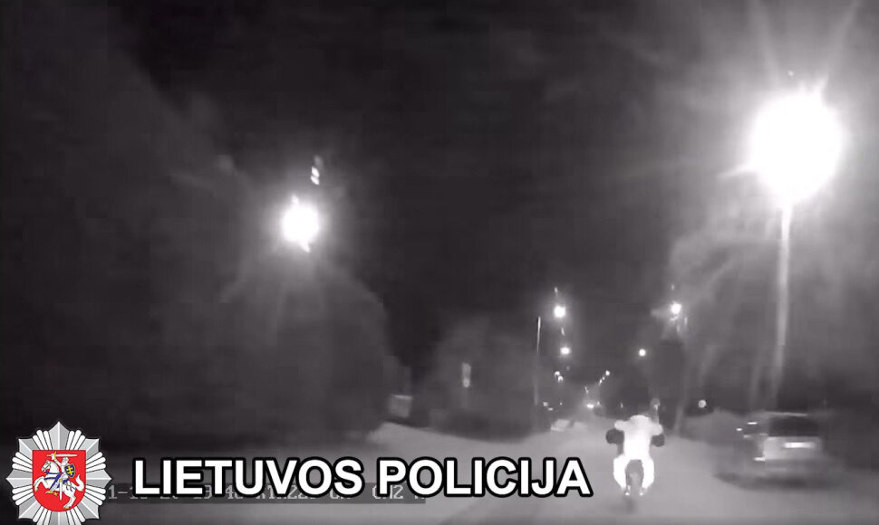 Nuo policijos sprunkantis nepilnametis