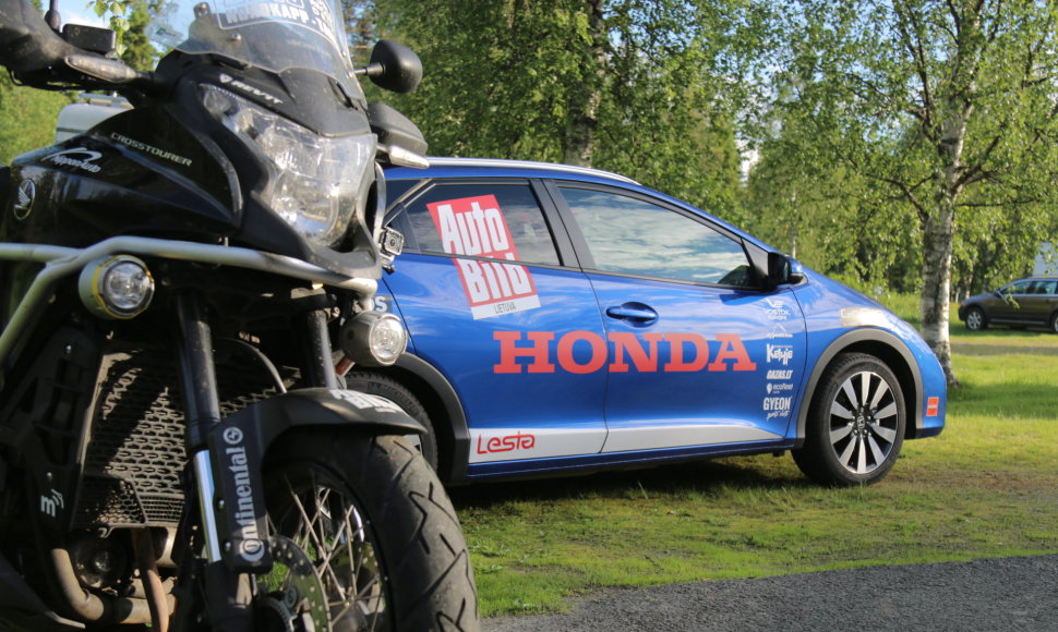 „Honda Civic“ ir „Honda Crosstourer“