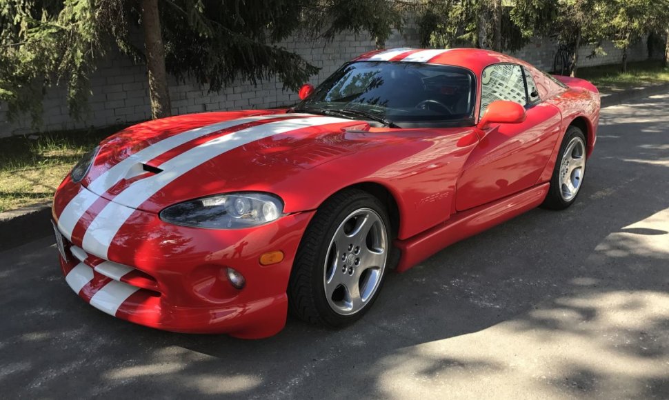 „Dodge Viper GTS“