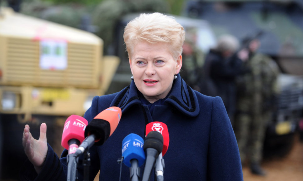 Dalia Grybauskaitė NATO pratybose „Geležinis kardas 2014“