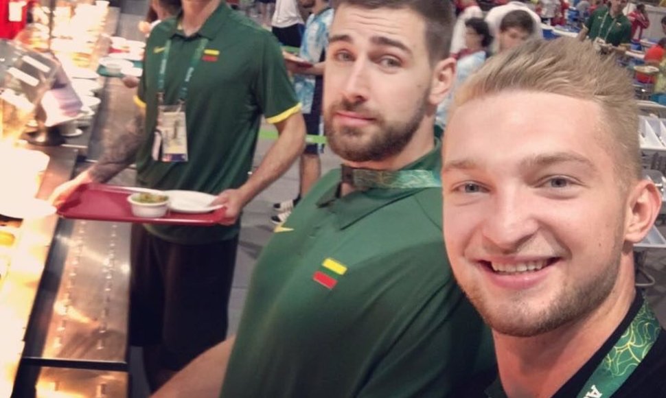 Robertas Javtokas, Jonas Valančiūnas, Domantas Sabonis