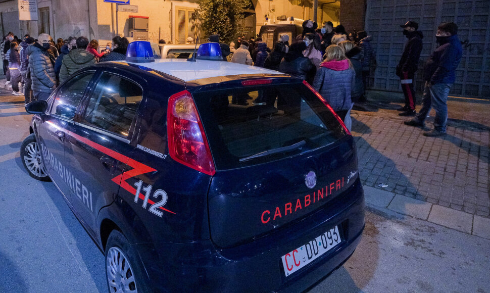 Italijos karabinierių automobilis