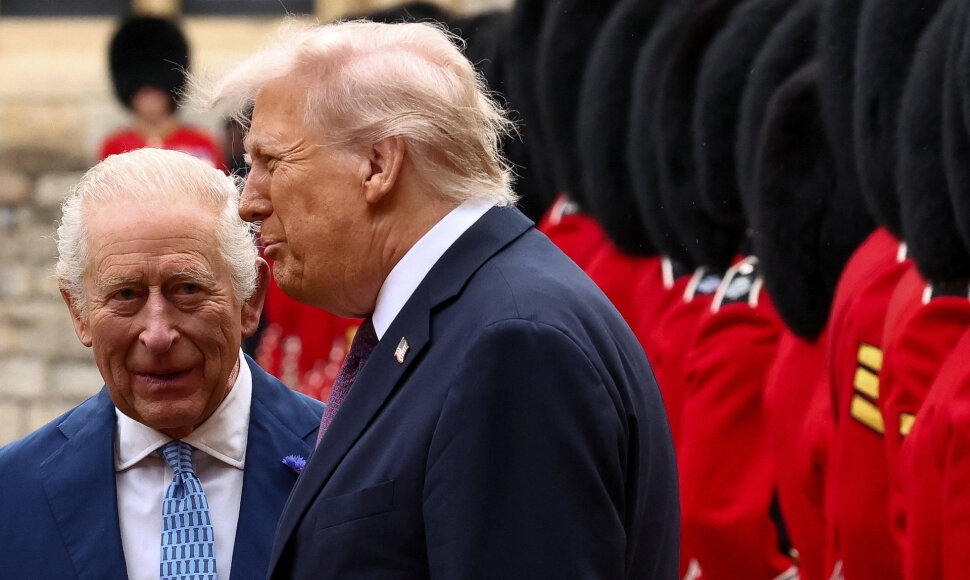 Donaldas Trumpas, Karolis III
