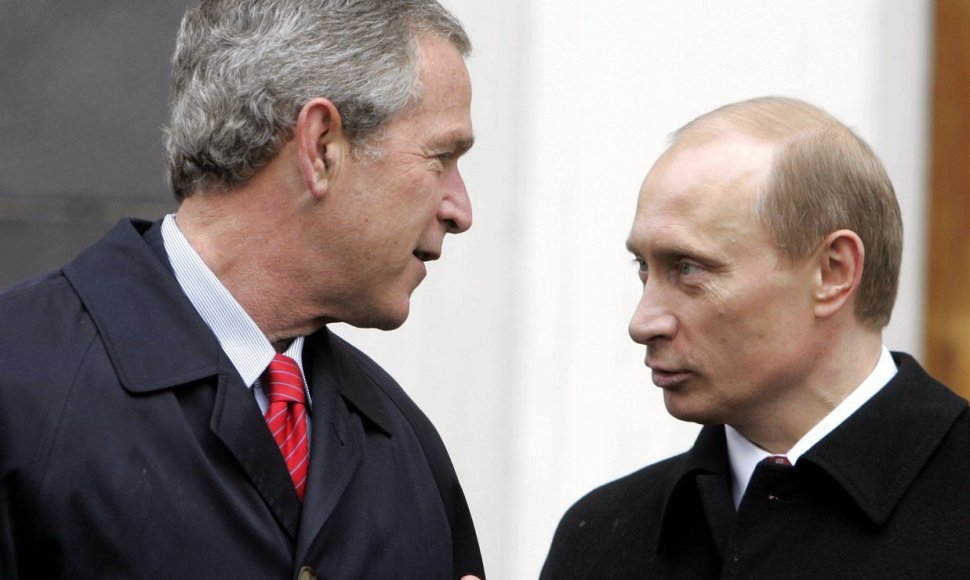 George'as W. Bushas ir Vladimiras Putinas