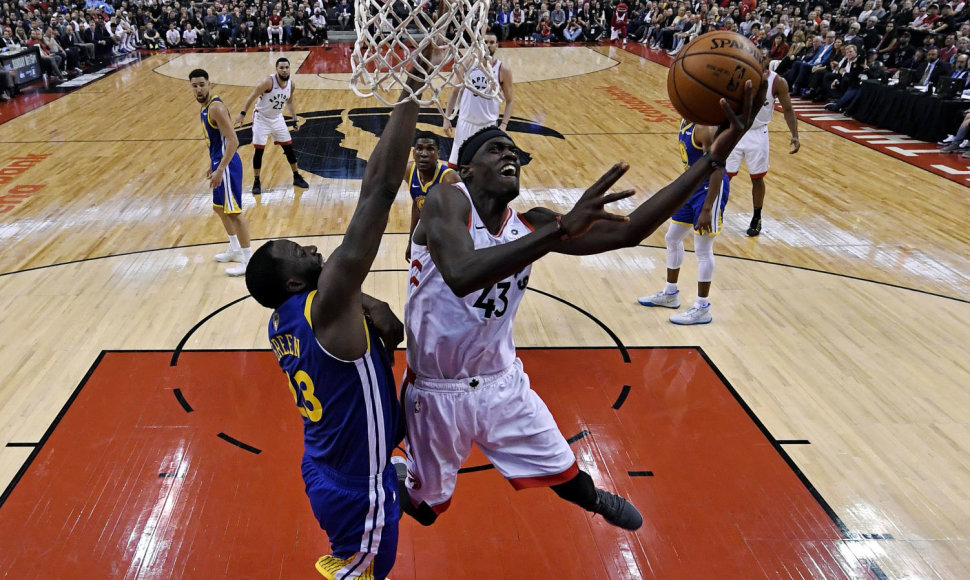 NBA finalo startas: „Raptors“ – „Warriors“