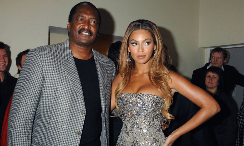 Beyonce su tėvu Mathew Knowlesu (2007 m.)