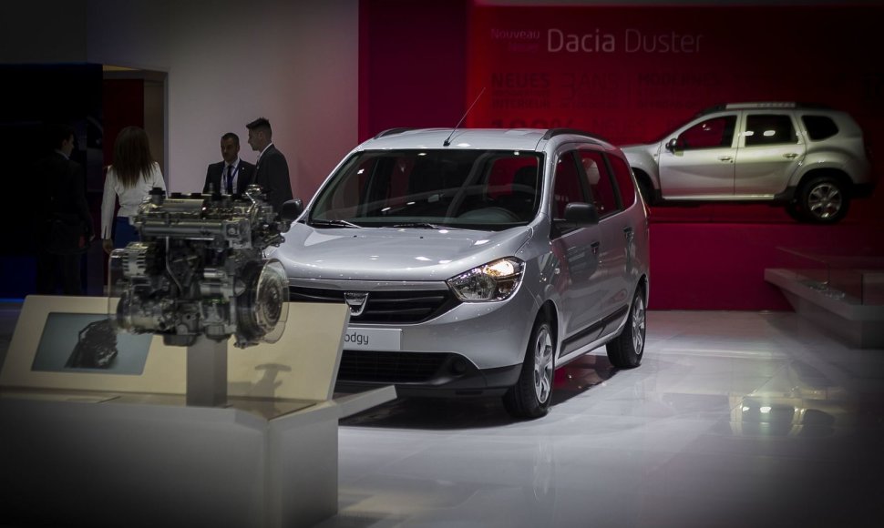 „Dacia“ naujovės Ženevos automobilių parodoje