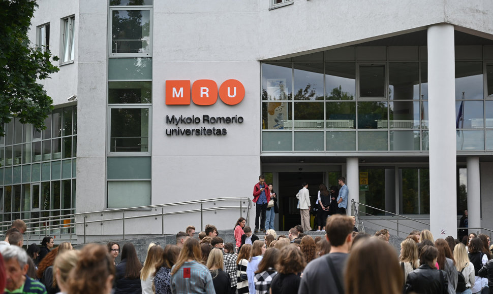 Mykolo Romerio universitetas (MRU)