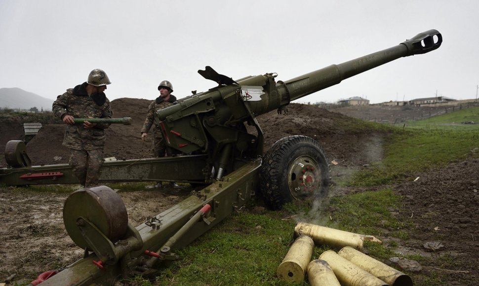 Atsinaujinęs konfliktas tarp Armėnijos ir Azerbaidžano Kalnų Karabache