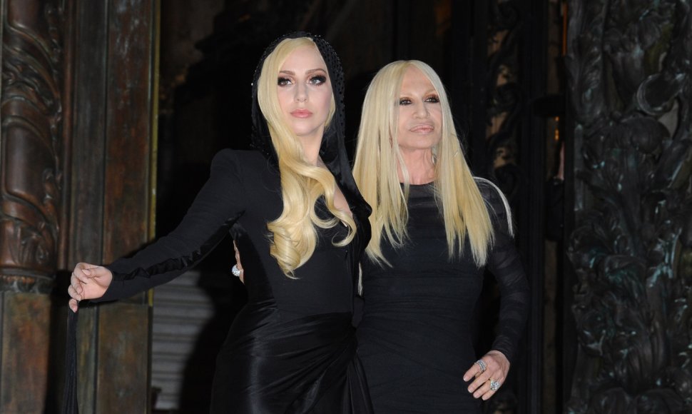 Lady Gaga ir Donatella Versace