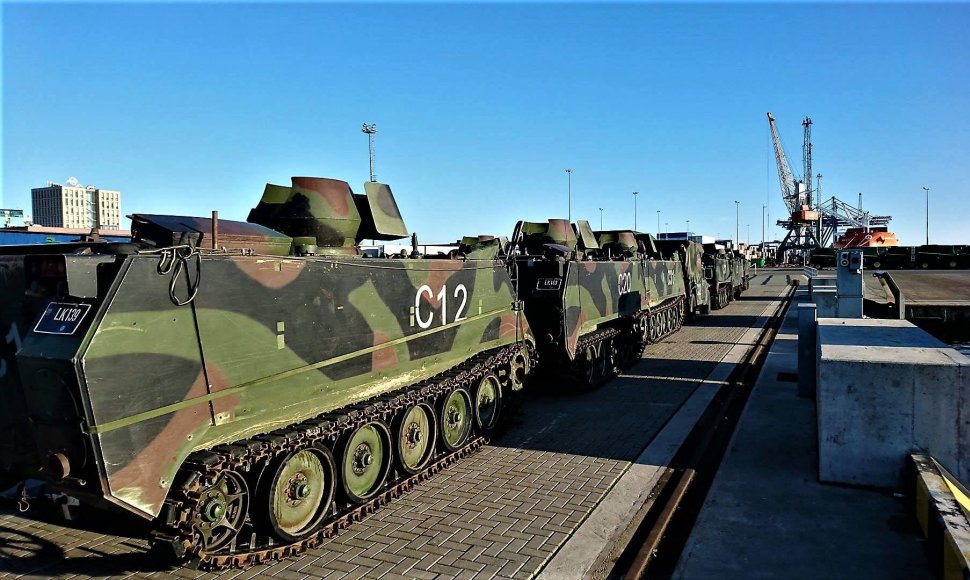 NATO ypač greito reagavimo pajėgose budintys Algirdo bataliono kariai išvyko į pratybas Danijoje