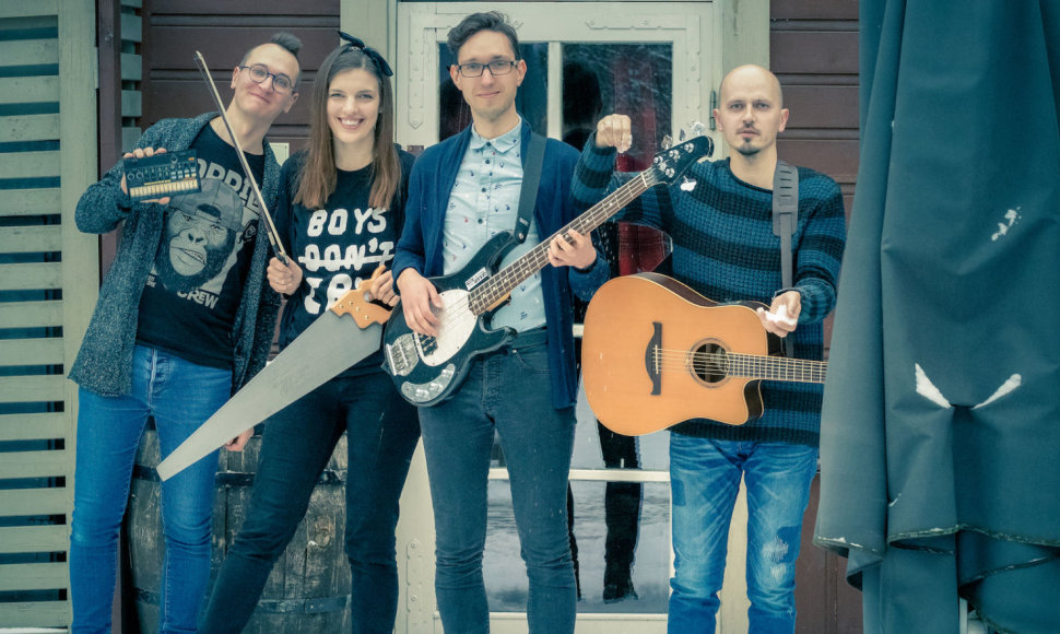 Vaikų rašytojų muzikos grupę „Knygų vaikai“