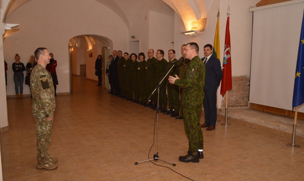 Į misiją Afganistane išlydėta tryliktoji Nacionalinės paramos elemento karių pamaina