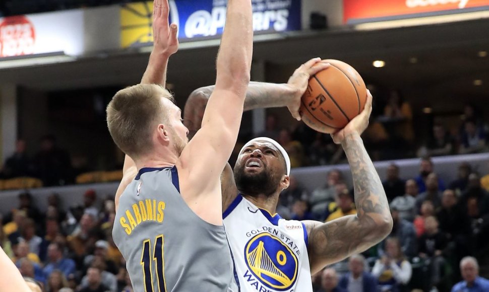 Domantas Sabonis ir DeMarcusas Cousinsas